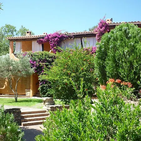 Villaggio Gallura *